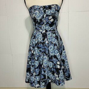 H&M Divided Size 8 Dress Strapless Skater Dress Blue Floral Lined